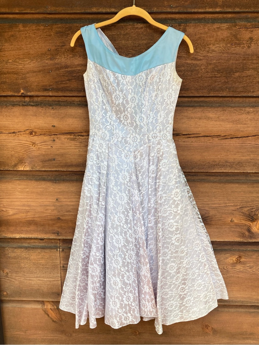 Vintage Lace Formal Dress